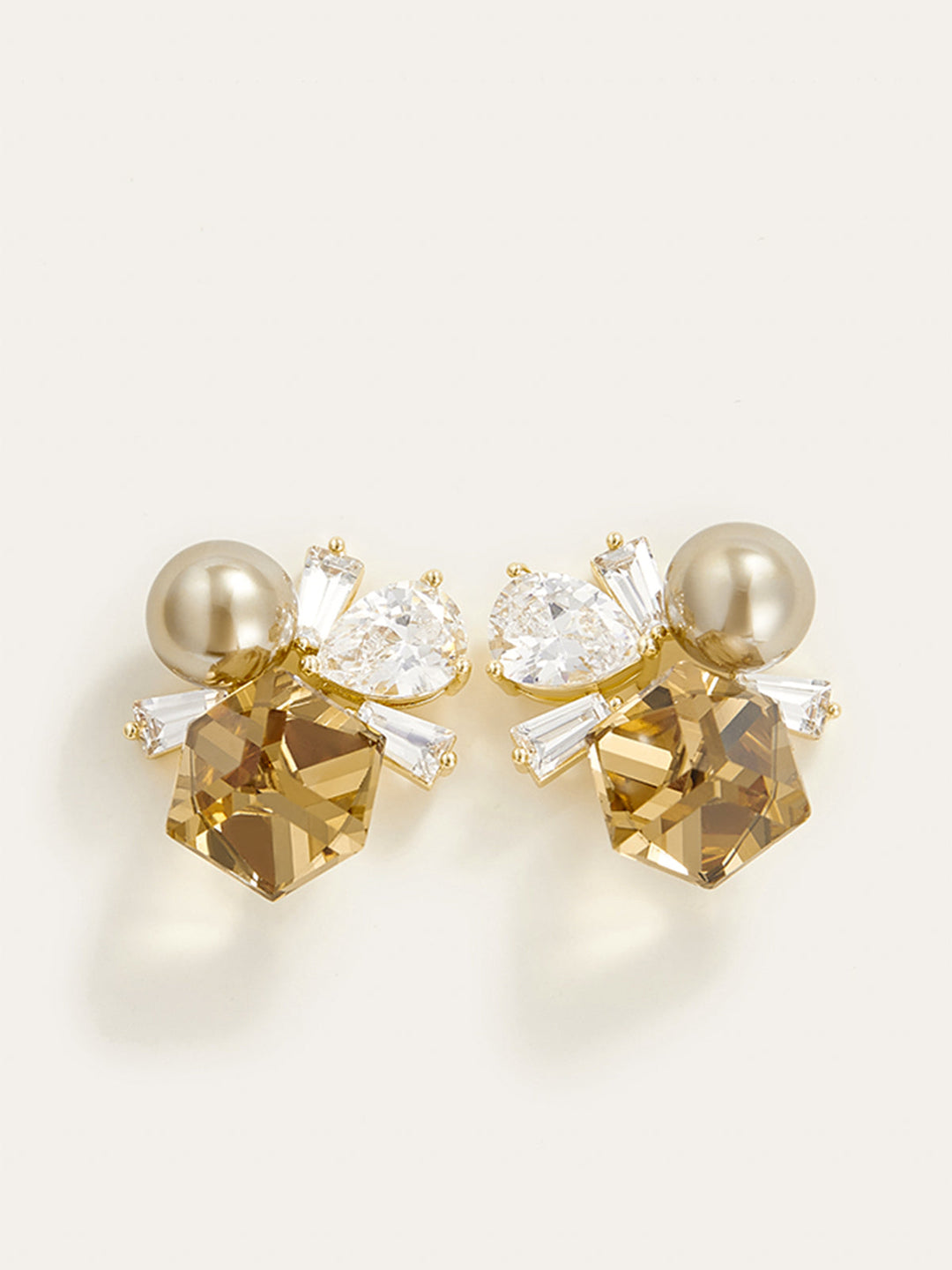 Boucles d'oreilles grappes de cristal et de perles