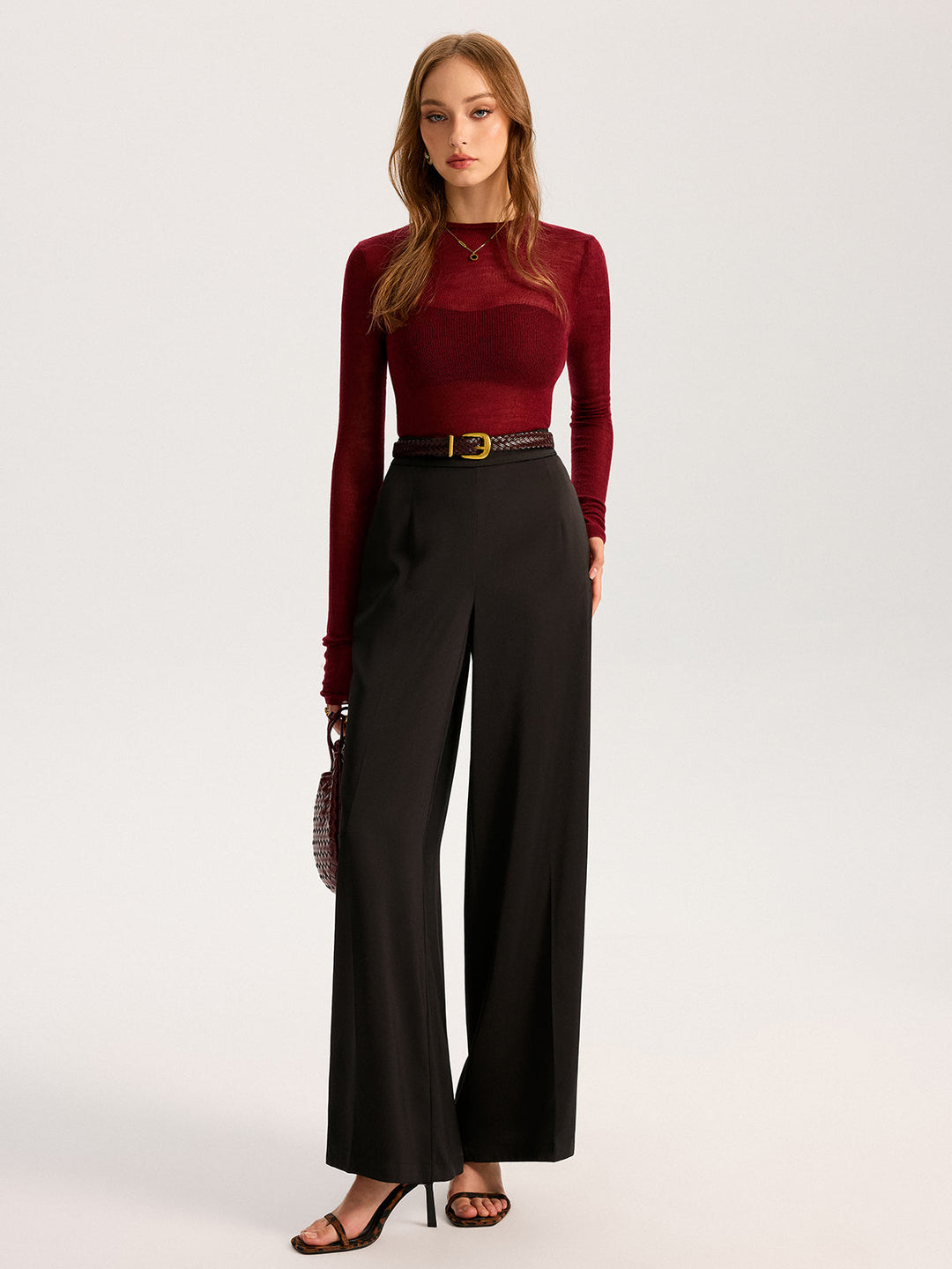 Haut en tricot à manches longues en laine semi-transparente