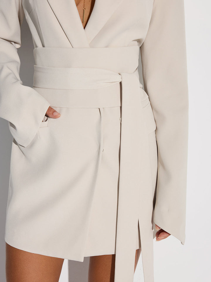 Robe Blazer Ceinturée à Double Boutonnage