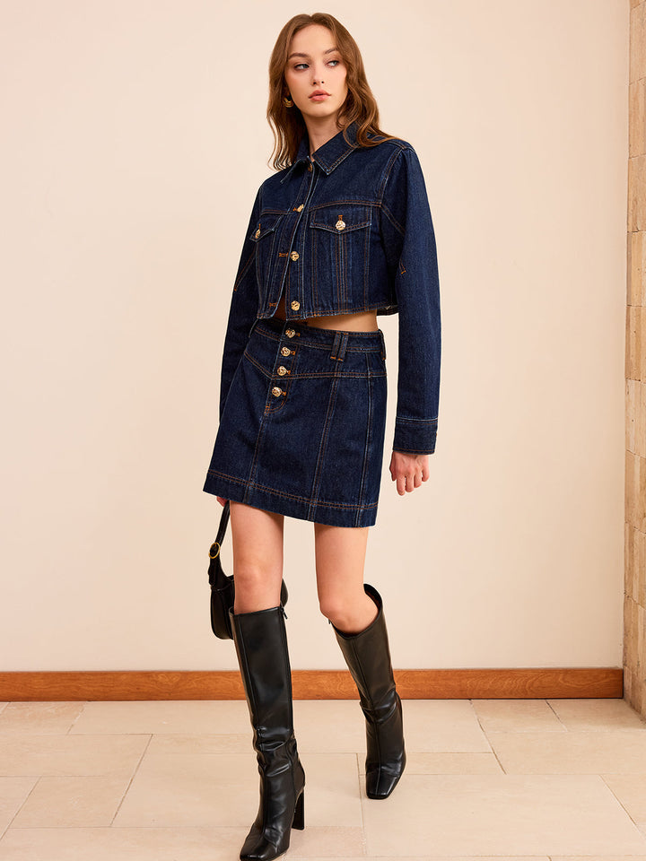 Veste en jean courte à boutons métalliques