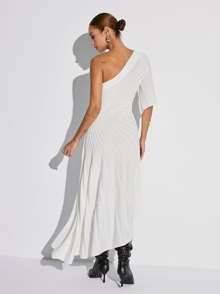 Robe Pull Asymétrique à Col Montant Texturé
