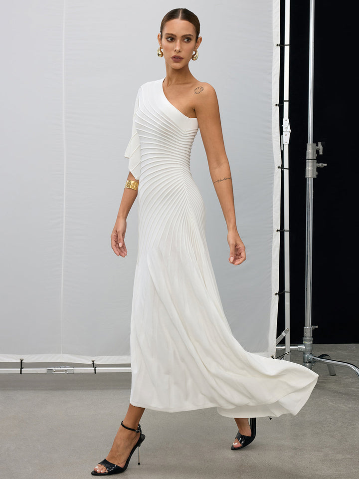 Robe Pull Asymétrique à Col Montant Texturé