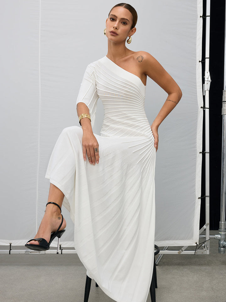 Robe Pull Asymétrique à Col Montant Texturé