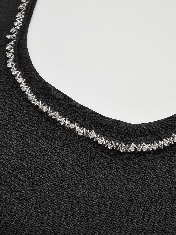 Robe Mini Ajustée Ornée de Strass